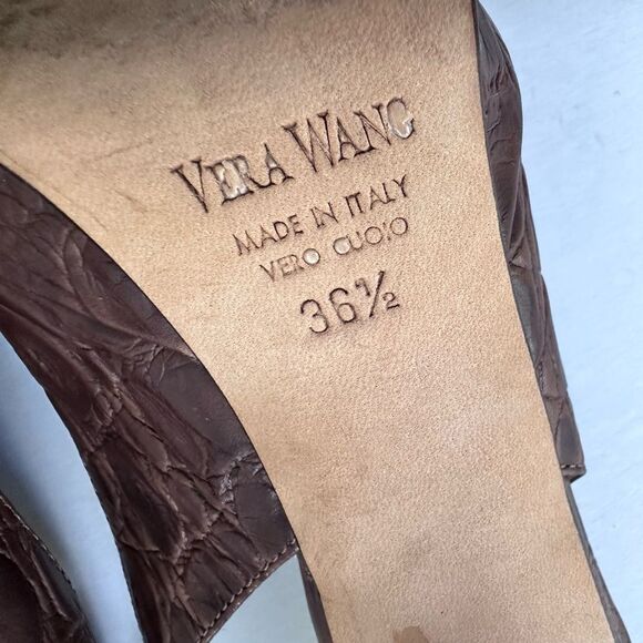 Vera Wang Collection Chocolate Brown Crocodile Slingback Peep Toe Heels - Picture 13 of 14